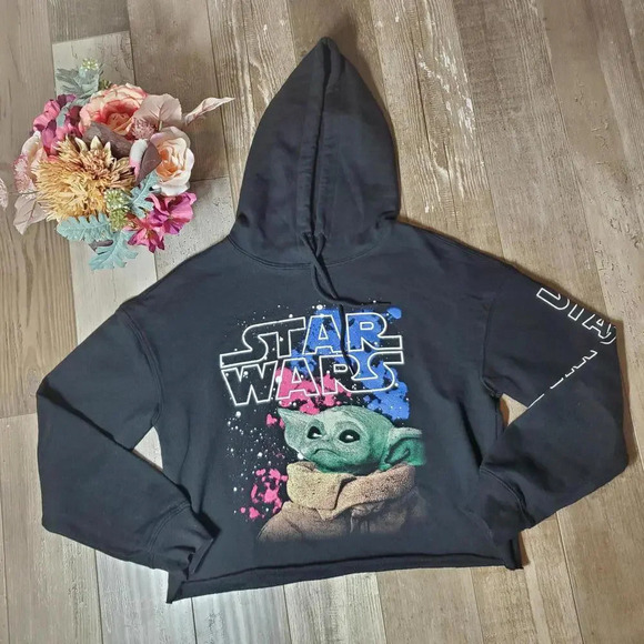 Star Wars Black Graphic Cropped Women's Hoodie Size Medium NWOT - Picture 8 of 15